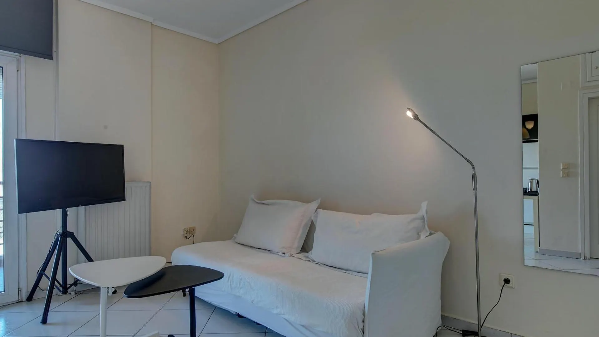 Great Apartment With Private Parking Thessaloniki Greece