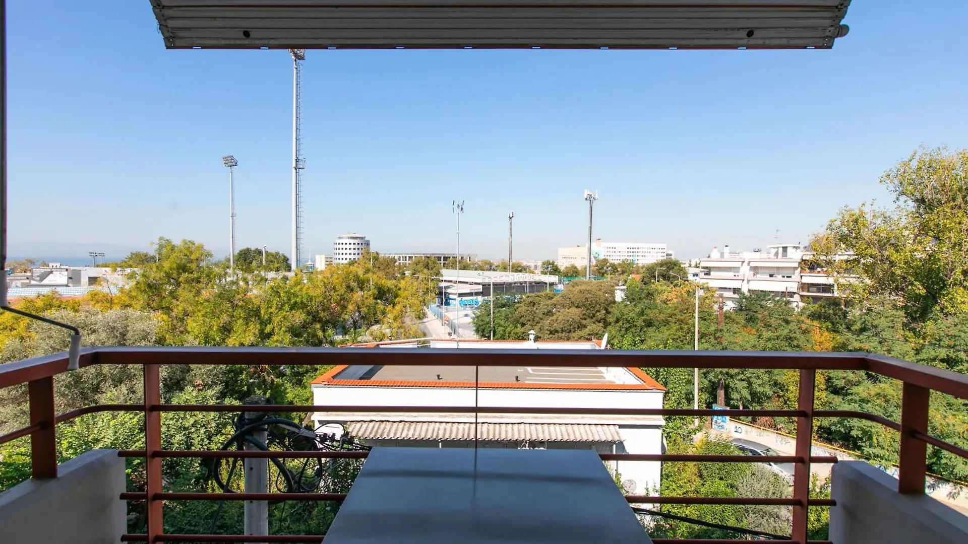 Great Apartment With Private Parking Tesalónica